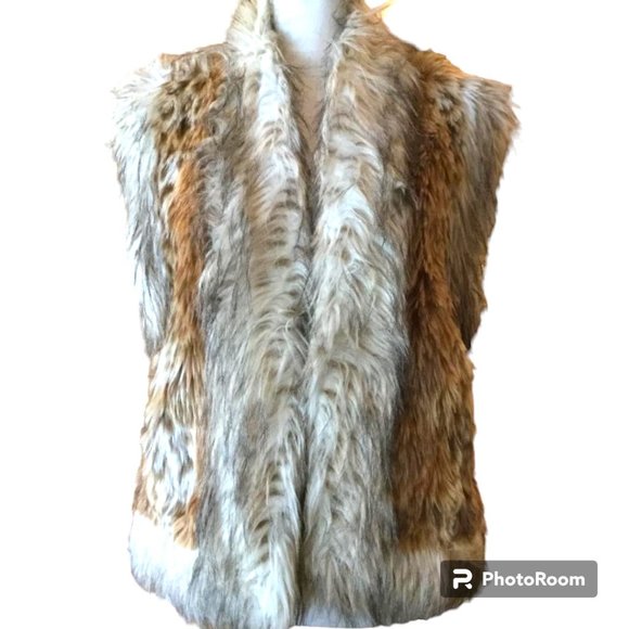 Damselle New York Women's Faux Fur Vest - Picture 2 of 7